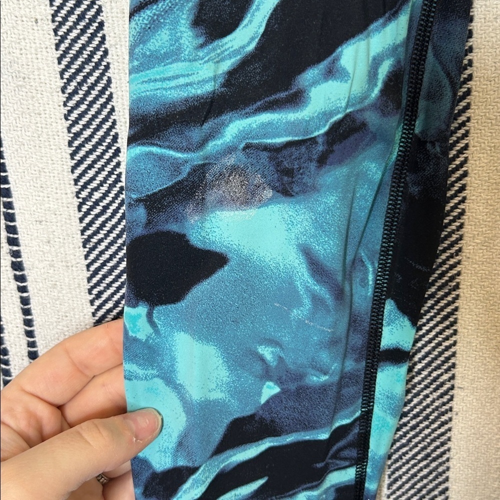 Lululemon Wunder Under Leggings - Picture 3 of 4